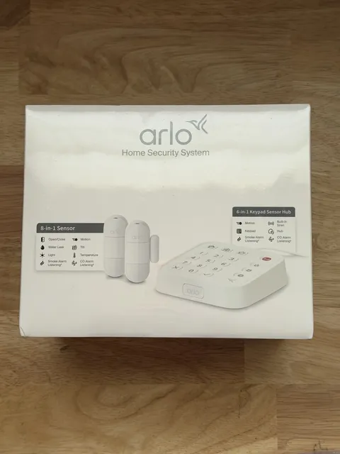 Arlo Home Security System - 1 Keypad Sensor Hub + 2 Sensors (SS1201-100NAS)