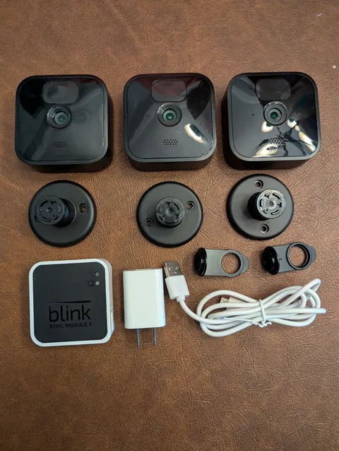 Blink Outdoor 3rd Gen Camera System (3) + Sync Module 2 – Tested – No Batteries