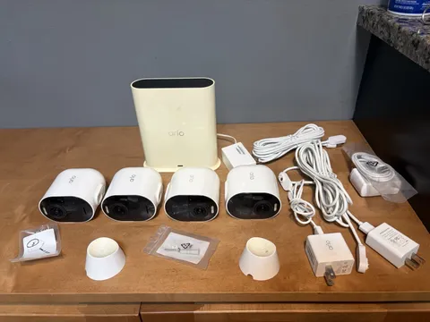 Arlo Ultra 2 4K 4-Camera Security System VMC5040 VMB5000 Base Station