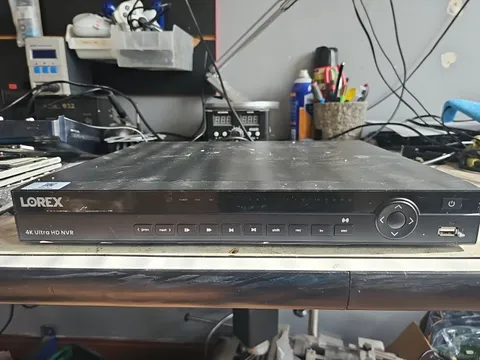 Lorex N882A6B-Z 16 Channel 4K Ultra Network Video Recorder  For Parts Or Repair 