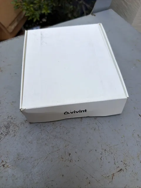 Brand New Vivint RPTR 345Hz Signal Booster/Repeater White V-RPTR1-345