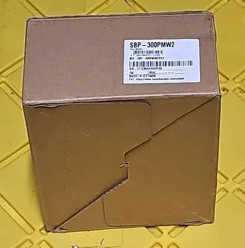 Hanwha  SBP-300PMW2 White Pole Mount Adapter Aluminum New!