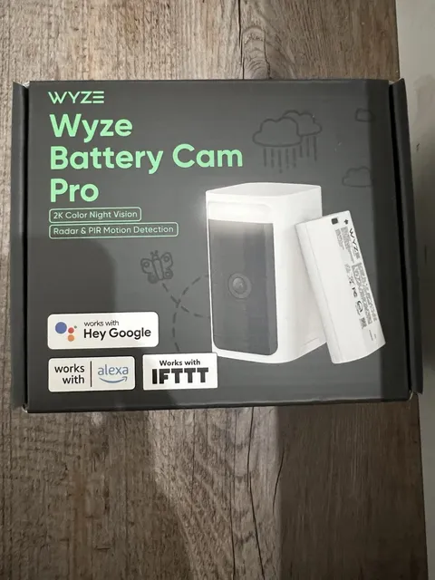 Wyze BATTERY Cam PRO 2k Security Outdoor / Indoor Camera Brand New - White