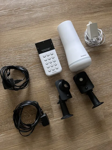 SimpliSafe Security System, 2 Indoor Cameras, Base, Keypad