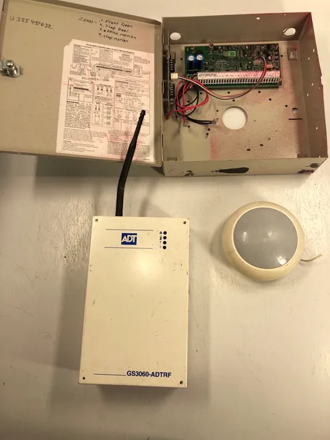 ADT Gs3060-ADTRF Security Alarm System-Power Series Panel PC1864 Motion Sensor