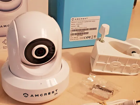 AMCREST UltraHD 2K Dual Band Wi-Fi Camera Pan-Tilt-Zoom, 2304x1296 at 20fps. NEW