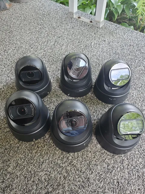 Lot Of 6 Luma 510-TUR-IP-BL Surveillance Cameras In Black 4MP Network