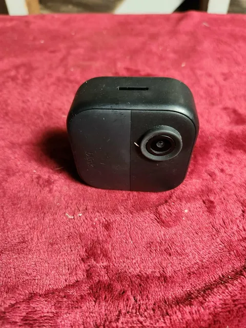 Blink Outdoor 4 Wireless Smart Security Camera * Light Used * Camara Only
