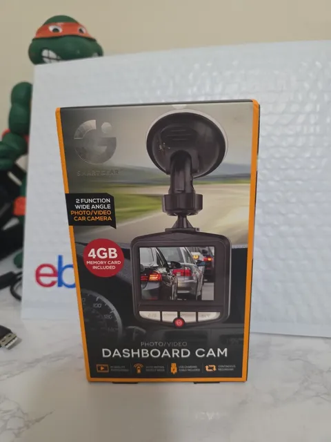 Smart Gear Photo and Video Dashboard Cam Auto Motion Detect With 4GB Memory New