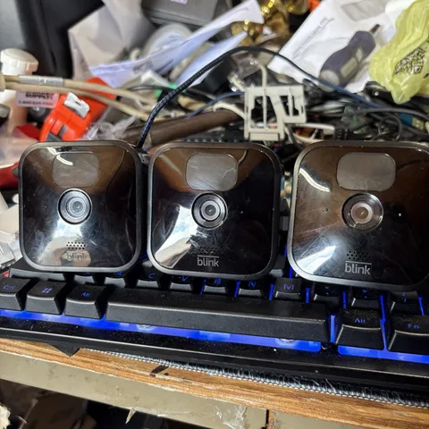 Blink Outdoor or Indoor (3rd Gen) cameras 3 Pack With Mounts.- For Parts/Repair