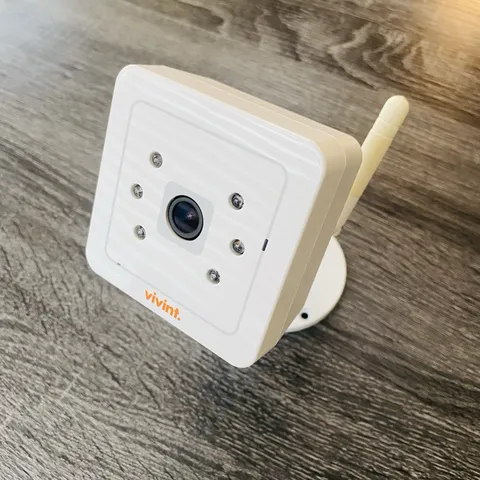Vivint Alarm.com ADC-V520IR Wireless Indoor Security Camera w/ Power Adapter