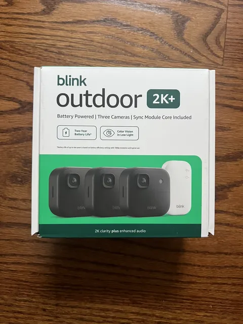 BLINK OUTDOOR 2K+ WIRELESS BLACK SECURITY CAMERA 3 CAMERA SYSTEM NEW