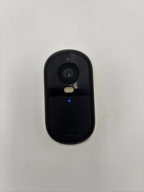 Arlo Essential Outdoor 2nd Gen Add-On 2K Wireless Security Camera White