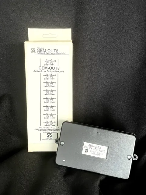 NEW GEM-OUT8 NAPCO Programmable 8 output