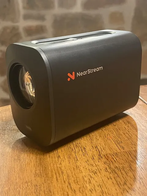 Lightly Used NearStream VM33 Gen 2 Wireless Camera 40X Zoom 2K Live