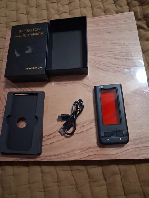 J001 Hidden Camera Detectors, Anti Spy Camera Finder, Hidden device Detector