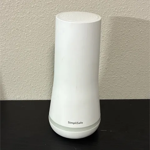 SimpliSafe SSBS3 Base Station Hub w/ Siren, White, Indoor Only + Power Adapter
