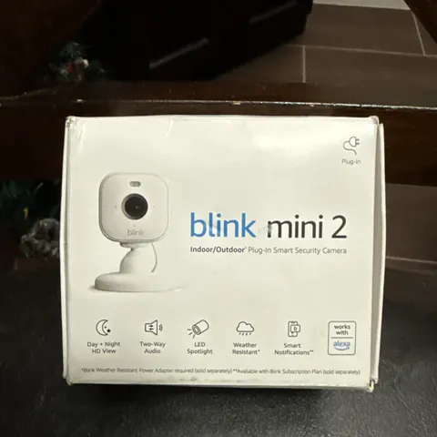 Blink Mini 2-Home Security/Pet Camera w/HD video,color night view-Slightly Used
