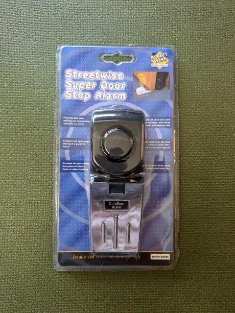 NEW Streetwise Portable Super Door Wedge Stop Alarm Model SDS85