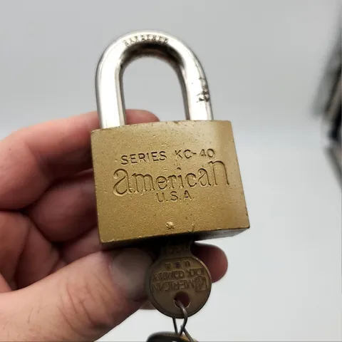 American Lock Padlock KC40 1-1/4"L x 0.4"D Shackle 1-3/4"W Keyed Different