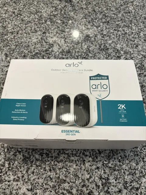 Arlo Essential 3rd GEN (2025) Wire-Free Indoor/Outdoor 2K  Camera White 3 Pack