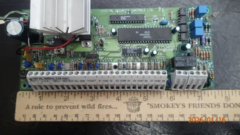 DSC PC5010 PCB version 1.0 pre owned