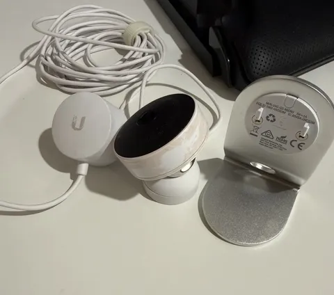 Ubiquiti UniFi Video G3 Micro Camera (UVC-G3-MICRO) - WiFi + POE