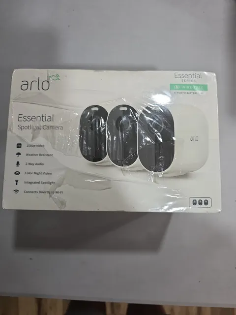 Arlo Essential 3 Wireless Spotlight Security Cameras 1080P 3 pack VMC2330