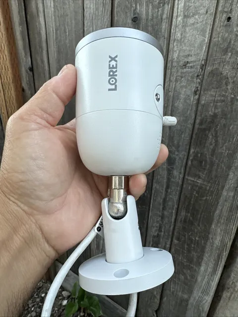 LOREX E892AB-Z 4K Ultra HD Smart Deterrence IP Camera