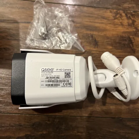 Q-See Freedom QCN8023B 1080p 3MP HD IP Bullet Security Camera New In Box