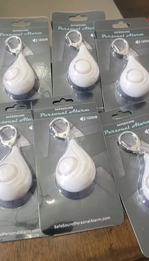 6 Pack Personal Safety Alarm Keychain 125DB SafeSound New Sealed