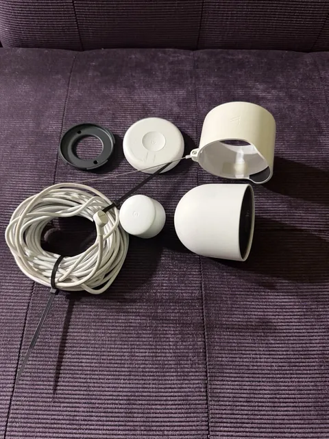 Google G3AL9 Nest Cam Battery WirelessW/ 32 Ft Power Cable And Anti Theft Mount