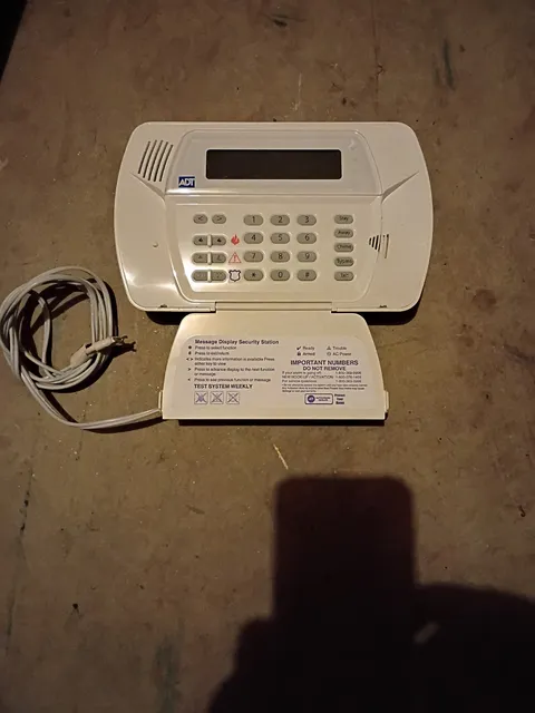 ADT SCW9057G-433 Residential Fire And Burglary Controller ONLY