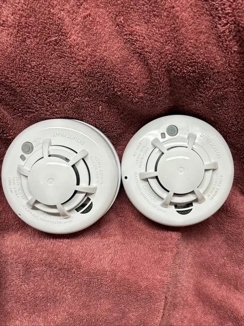 2GIG  2GIG-SMKT3-345 WIRELESS SMOKE HEAT SENSOR DETECTORS  LOT OF 2!!