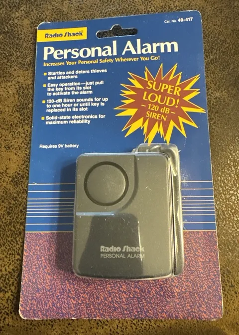Vintage Radio Shack Personal Alarm 120dB Siren Cat No 49-417 Sealed Card