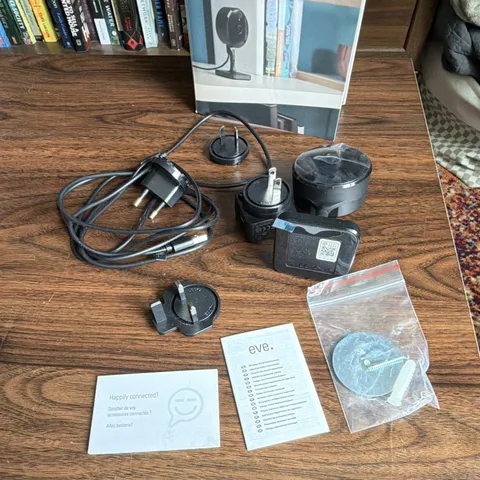 eve. Cam 1080p Wi‑Fi Indoor IP Camera Apple HomeKit Black Wall Mount w/Cable