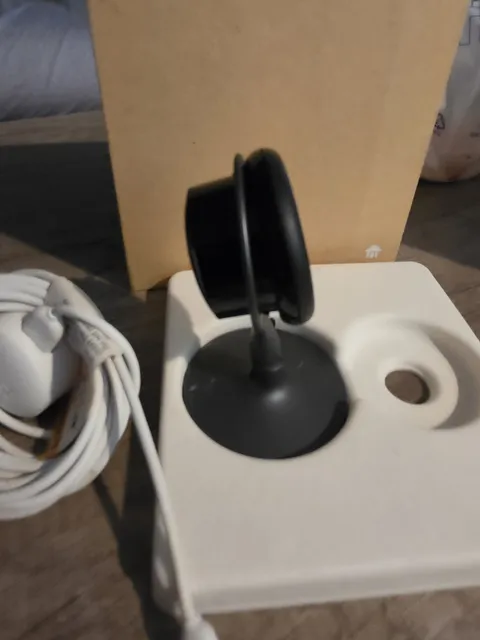 Nest Cam Indoor 1080p Wired Plug-In Wi-Fi IP Security Camera Black w/ Stand