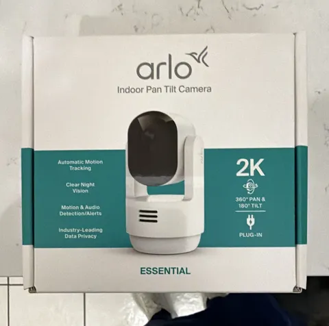 Arlo Essential Indoor Pan/Tilt Camera 2K Wi-Fi Plug-In White VMC3073-100NAS