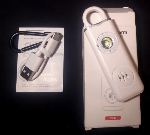 PERSONAL ALARM KEYCHAIN | SIREN, STROBE LIGHT, FLASHLIGHT | RECHARGABLE | 130dB