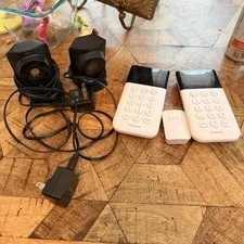 SimpliSafe Wireless Home Security System 2 Keypads Two Cameras Panic Bt EUC!