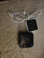 Blink Wireless Indoor/Outdoor Security Camera w/ Sync Module 2 USB Cable Alexa