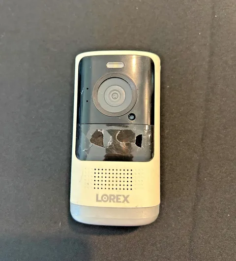 Lorex 2K Spotlight Indoor/Outdoor Battery Security Camera H871T6 U471AA-Z