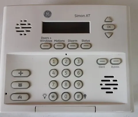 GE INTERLOGIX SIMON XT SECURITY SYSTEM 