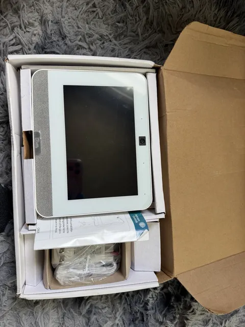 Qolsys IQ Panel 4 PowerG + 319.5 Touchscreen Wireless Alarm System | Brand New !
