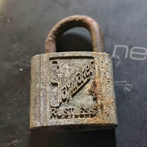 Slaymaker Rustless Silver Keyed Metal Padlock Rust Resistant 2 Keys 6mm