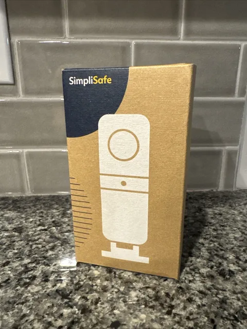 SimpliSafe Smart Alarm Wireless Indoor Security Camera CM006 Same Day Shipping!