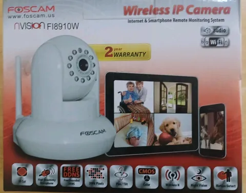 FOSCAM Wireless IP Camera Internet & Smartphone Remote Monitoring System F18910W