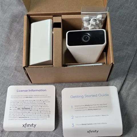 Xfinity XCam2 HD Security Camera System SCHC2AEW Indoor Outdoor Complete Box