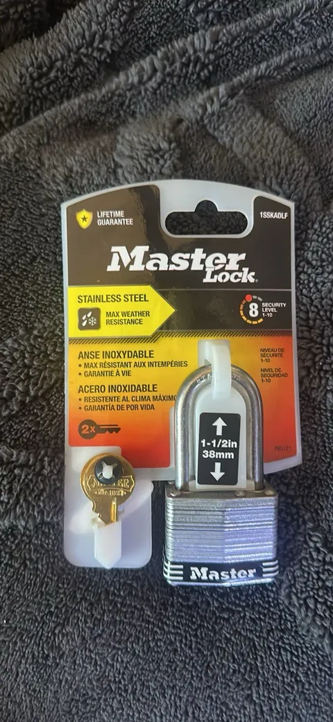 Master Lock 1SSKADLF Stainless Steel Weather Resistant Keyed Padlock