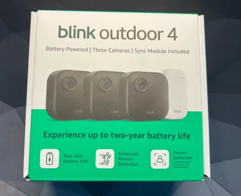 Blink Outdoor 4 Wi-Fi Outdoor 3-Camera Security System With Sync - Black - NEW